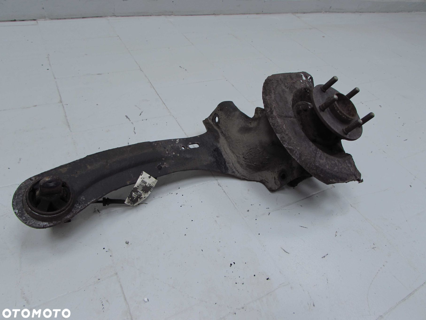 VOLVO C70 06-13 PIASTA ZWROTNICA WAHACZ TYL PRAWA - 3