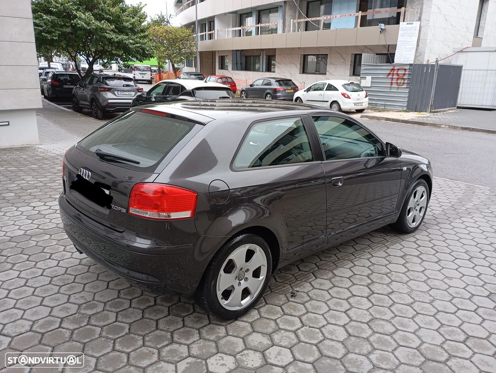 Audi A3 2.0 FSI Sport - 4