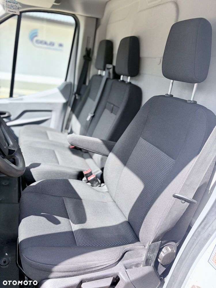Ford Transit - 20