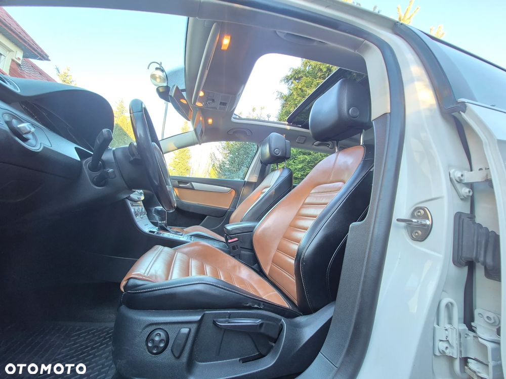 Volkswagen Passat 2.0 TDI DSG BlueMotion Technology Highline - 23