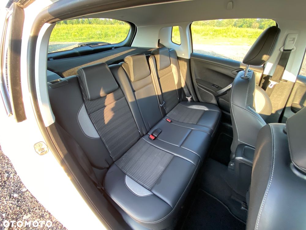 Peugeot 2008 PureTech 110 Stop&Start Allure - 15