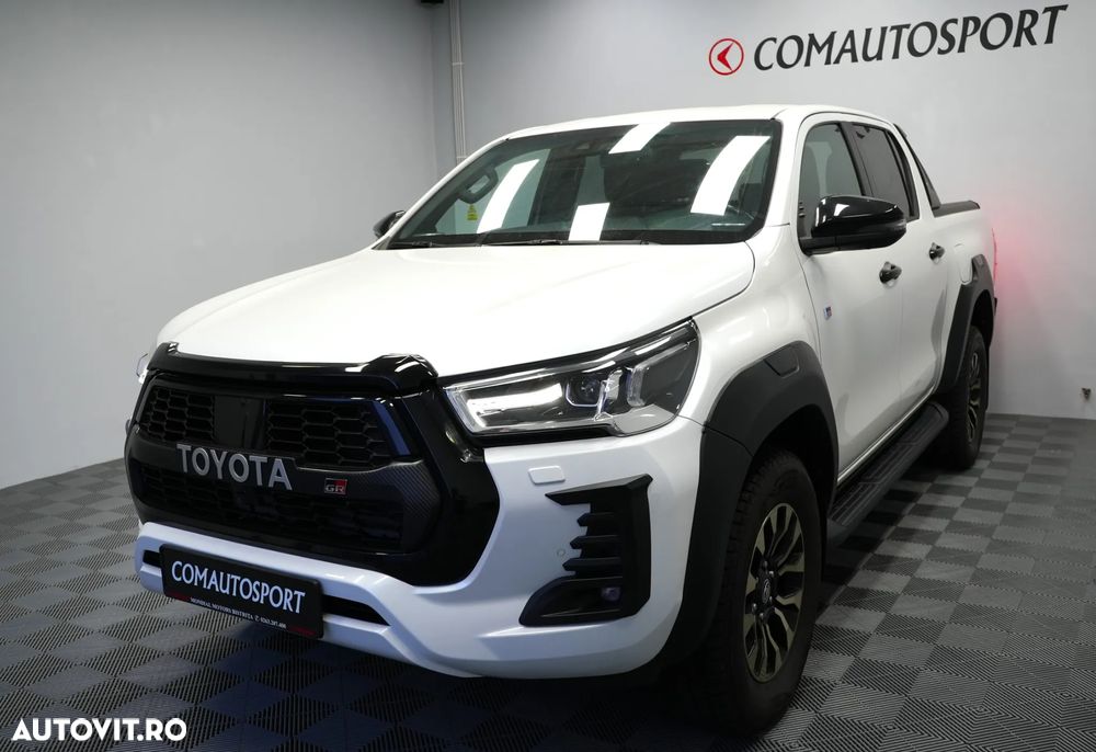 Toyota Hilux 2.8D 204CP 4x4 Double Cab AT GR Sport - 3