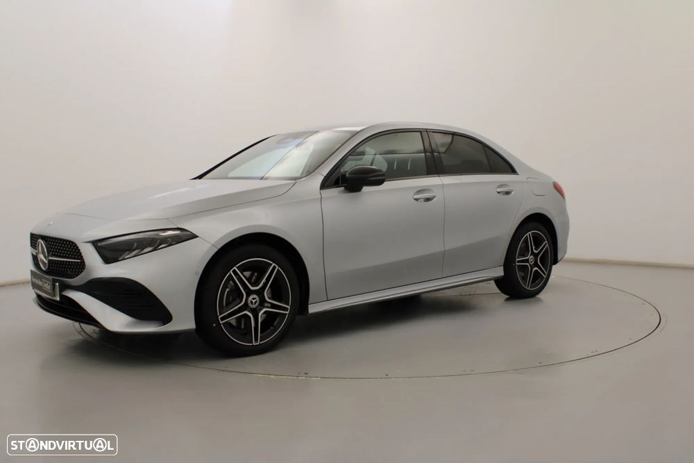 Mercedes-Benz A 250 Limousine e - 14