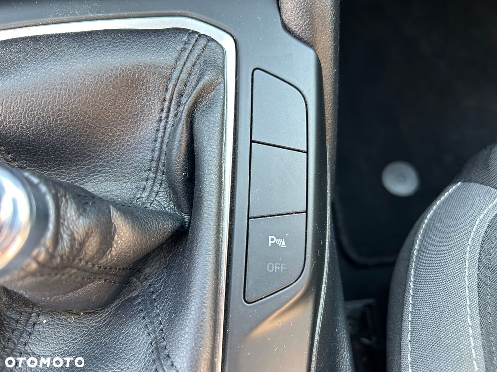 Ford Focus 1.5 EcoBlue Start-Stopp-System COOL&CONNECT DESIGN - 18