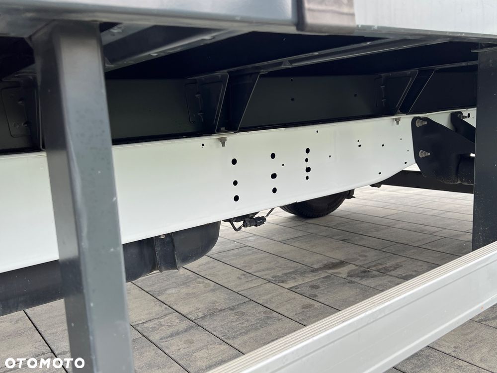 Ford Transit - 19
