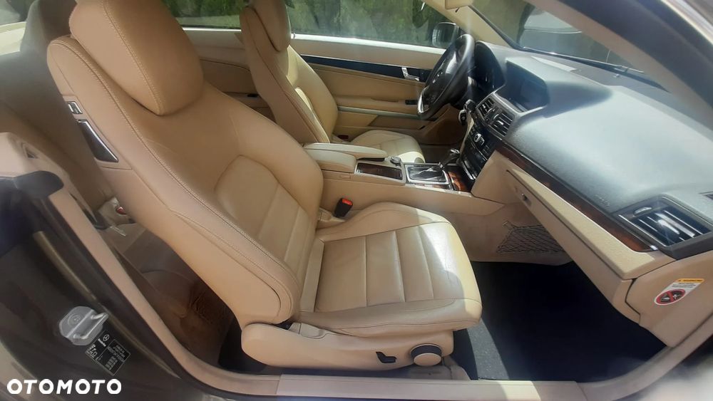 Mercedes-Benz Klasa E 250 CGI BlueEFFICIENCY Automatik Avantgarde - 31