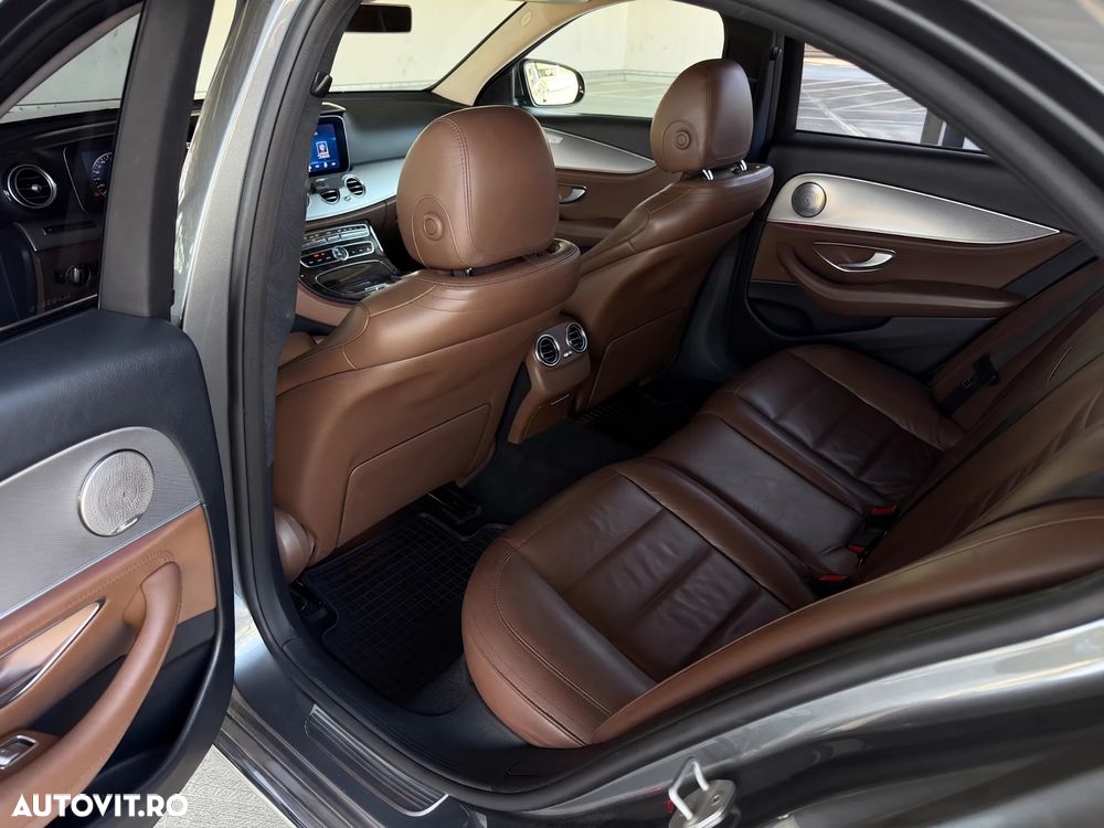 Mercedes-Benz E 220 d Aut. - 12