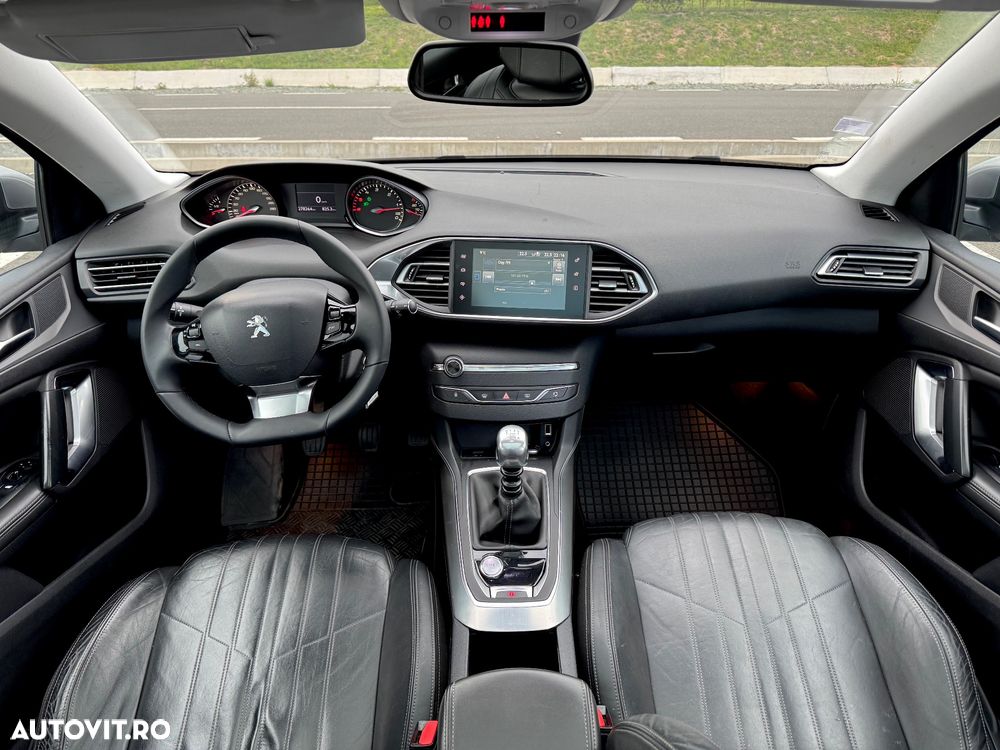 Peugeot 308 - 5