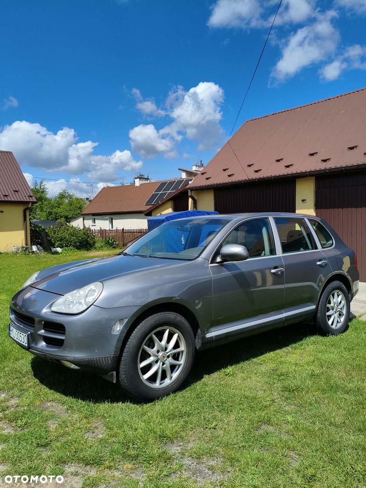 Porsche Cayenne - 9