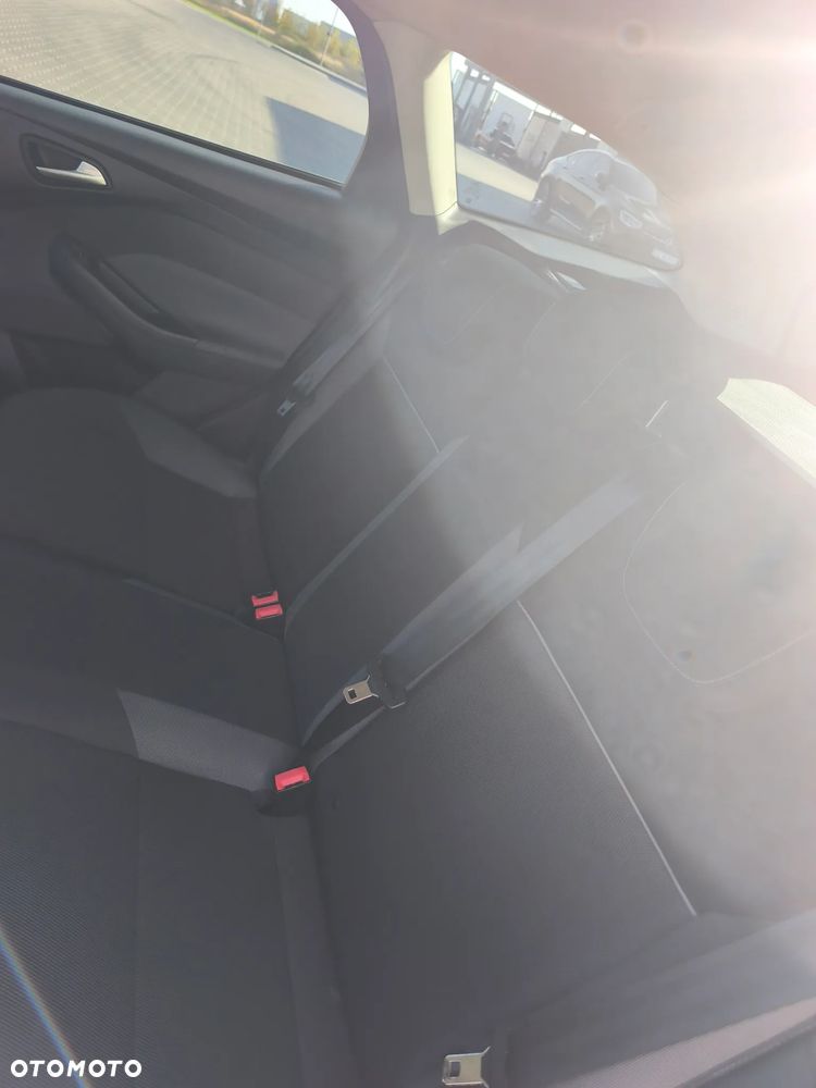 Ford Focus - 18