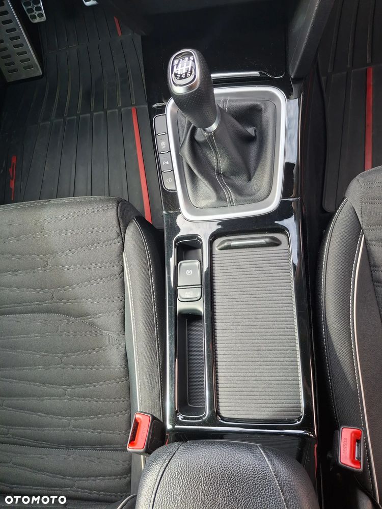 Kia ProCeed - 5