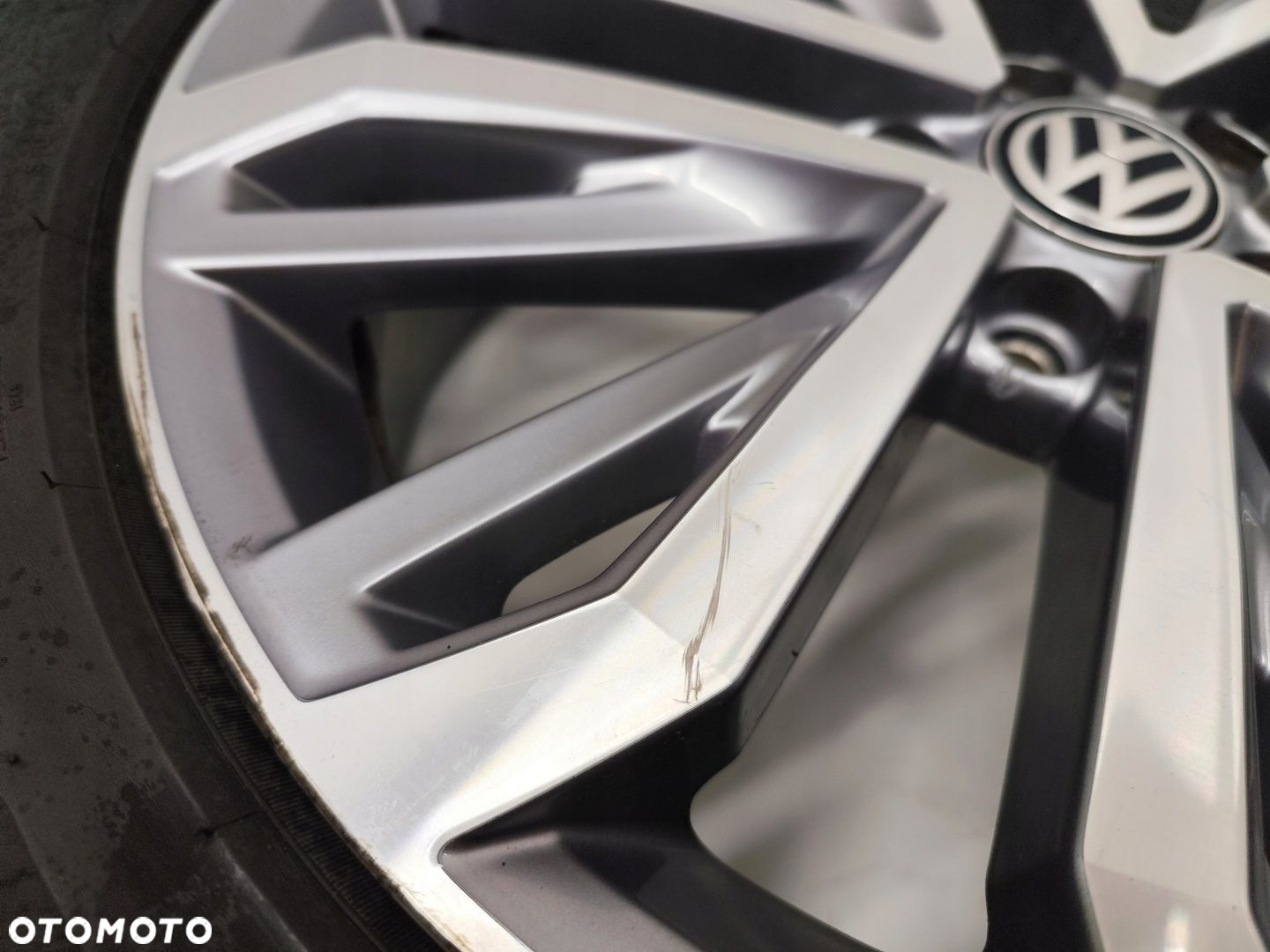 VW T-ROC KOŁA ALUFELGI 18" 2GA601025E KOMPLET - 15