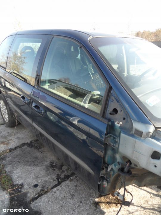 DRZWI PRAWY PRZOD CHRYSLER VOYAGER