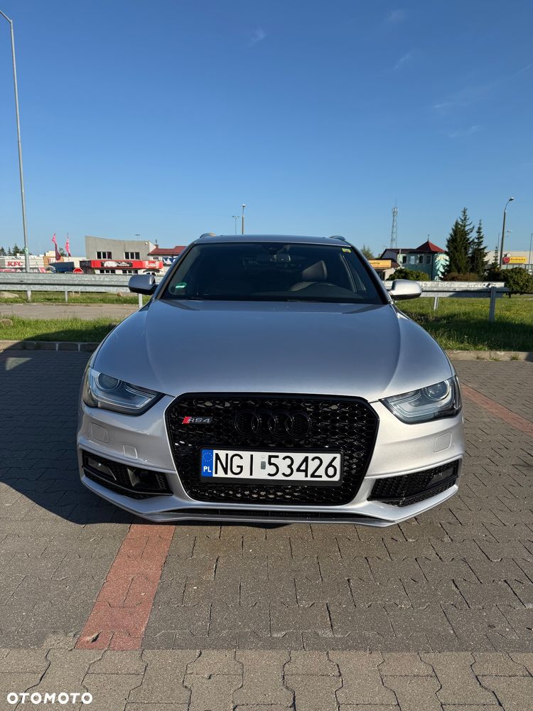 Audi A4 Avant 2.0 TDI DPF quattro S tronic S line Sportpaket - 2