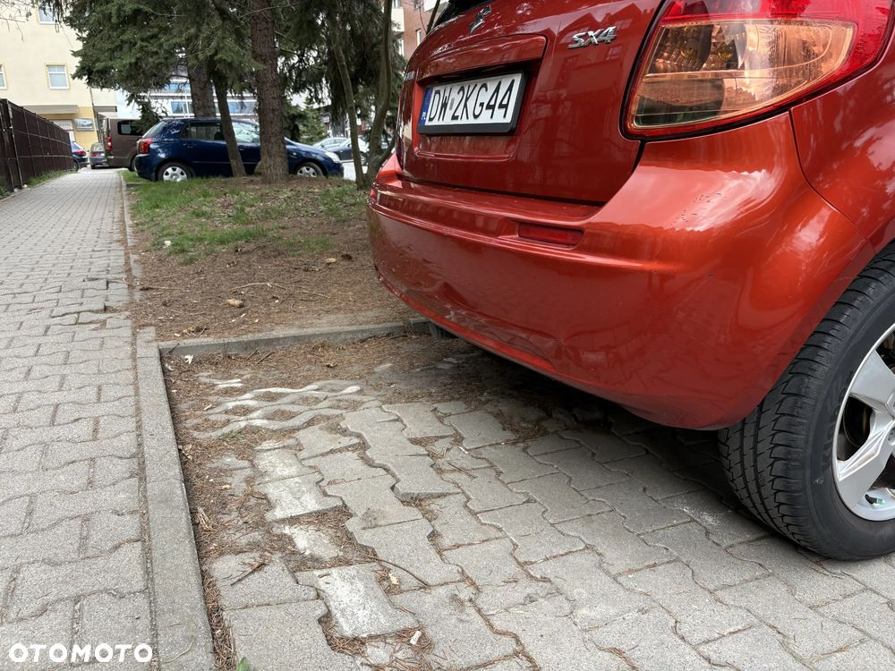Suzuki SX4 1.6 Premium - 6