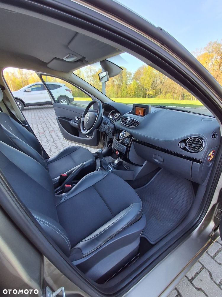 Renault Clio 1.2 16V Night&Day - 19