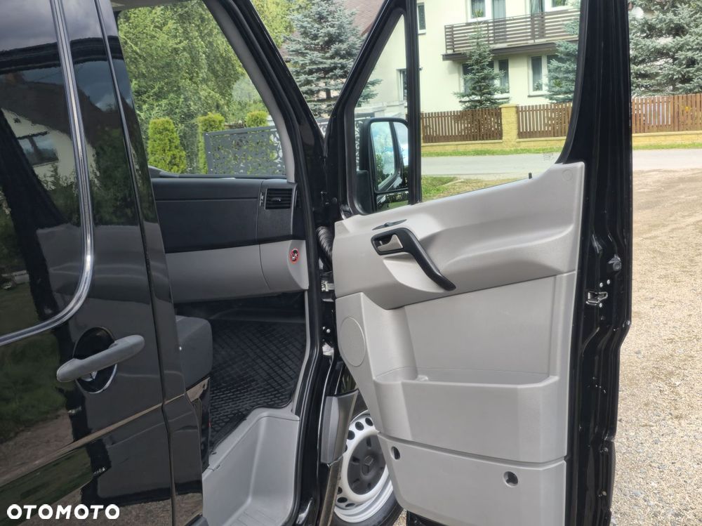 Mercedes-Benz Sprinter - 23