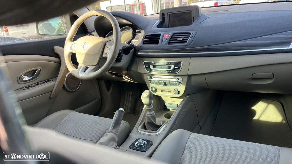 Renault Mégane Sport Tourer - 8
