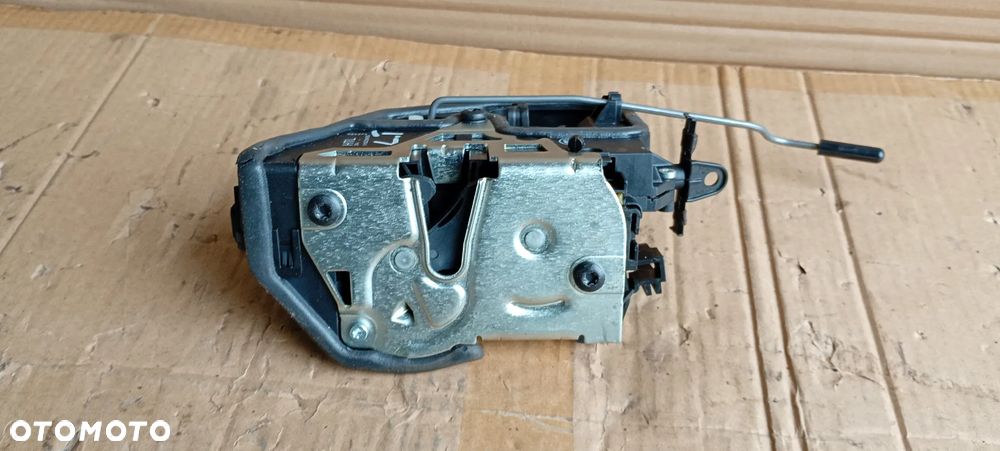 Zamek drzwi lewy tył tylny BMW X1 E84 7229467 - 1