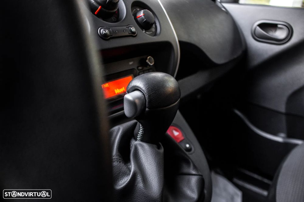 Renault Kangoo E-Tech Confort - 19