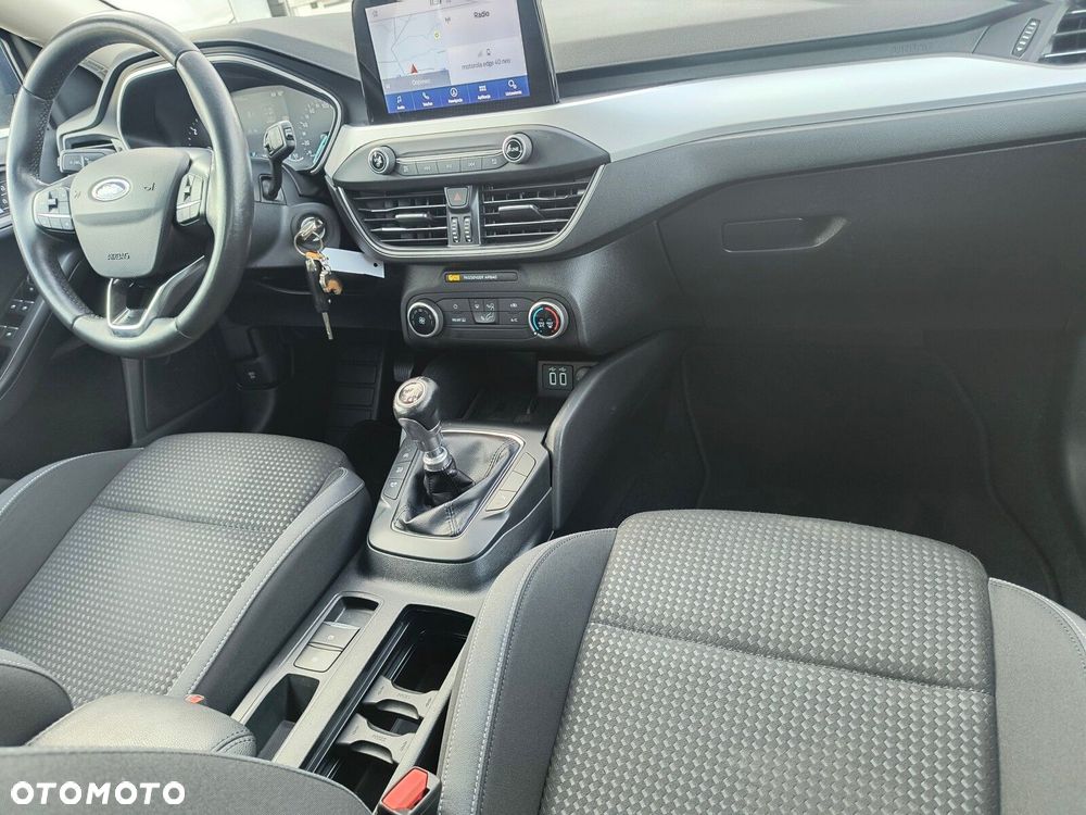 Ford Focus - 16