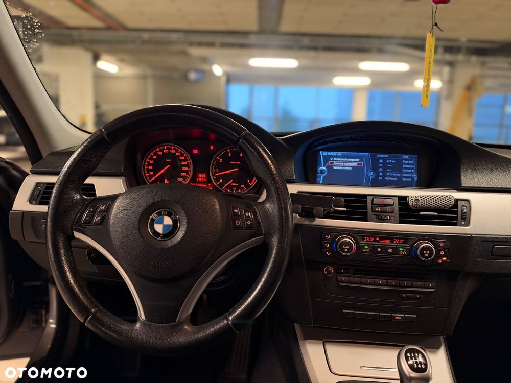 BMW Seria 3 316i - 9