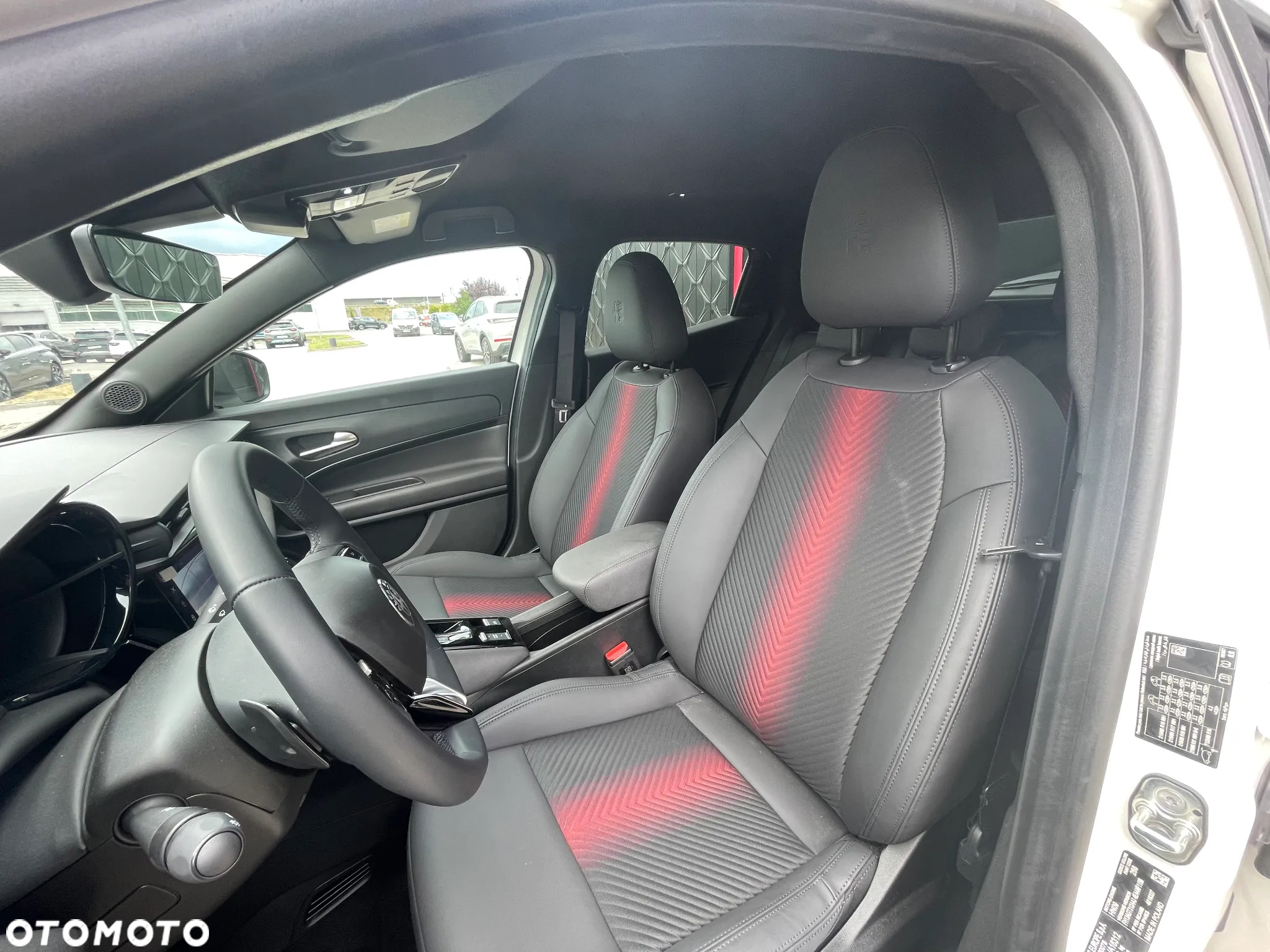 Alfa Romeo Junior 1.2 mHEV Ibrida eDCT - 6