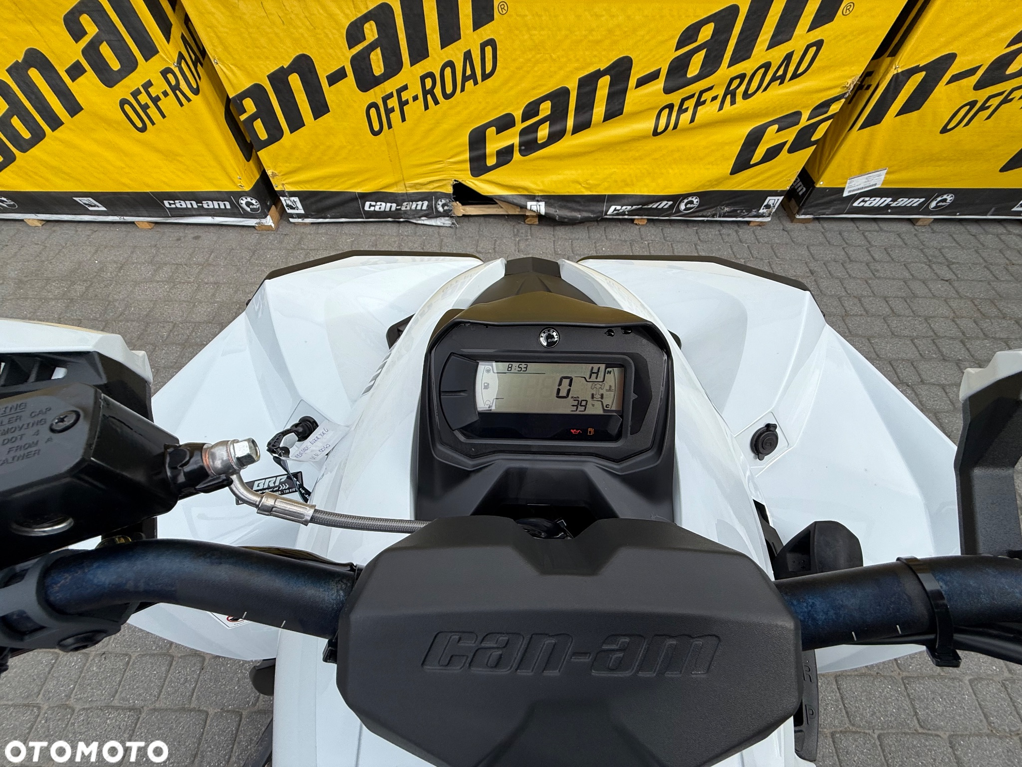 Can-Am Renegade - 14