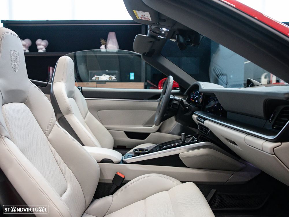 Porsche 911 (992) Carrera 4S PDK - 56