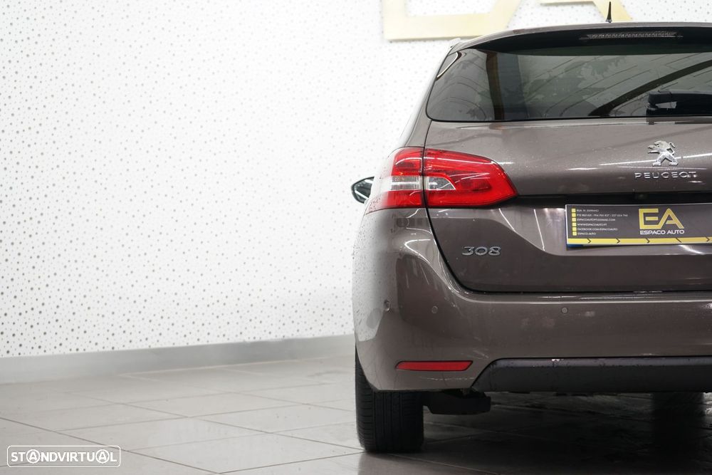 Peugeot 308 SW 1.6 BlueHDi Allure - 42