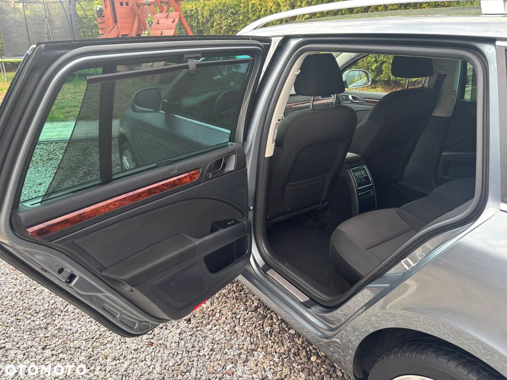 Skoda Superb 2.0 TDI Elegance DSG - 30