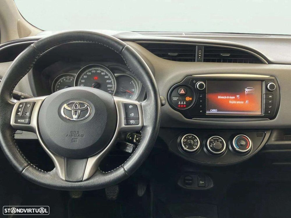 Toyota Yaris 1.0 VVT-i Comfort+P.Style - 10