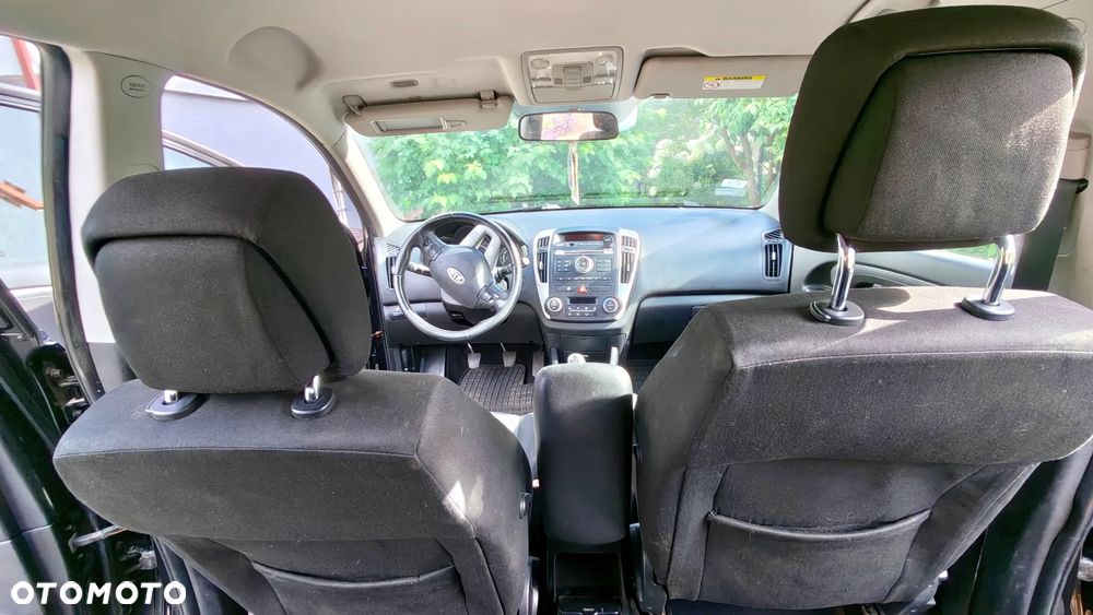 Kia Ceed 1.6 Comfort + - 22