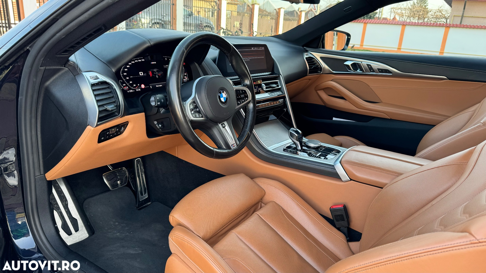 BMW M8 M850i xDrive AT - 13