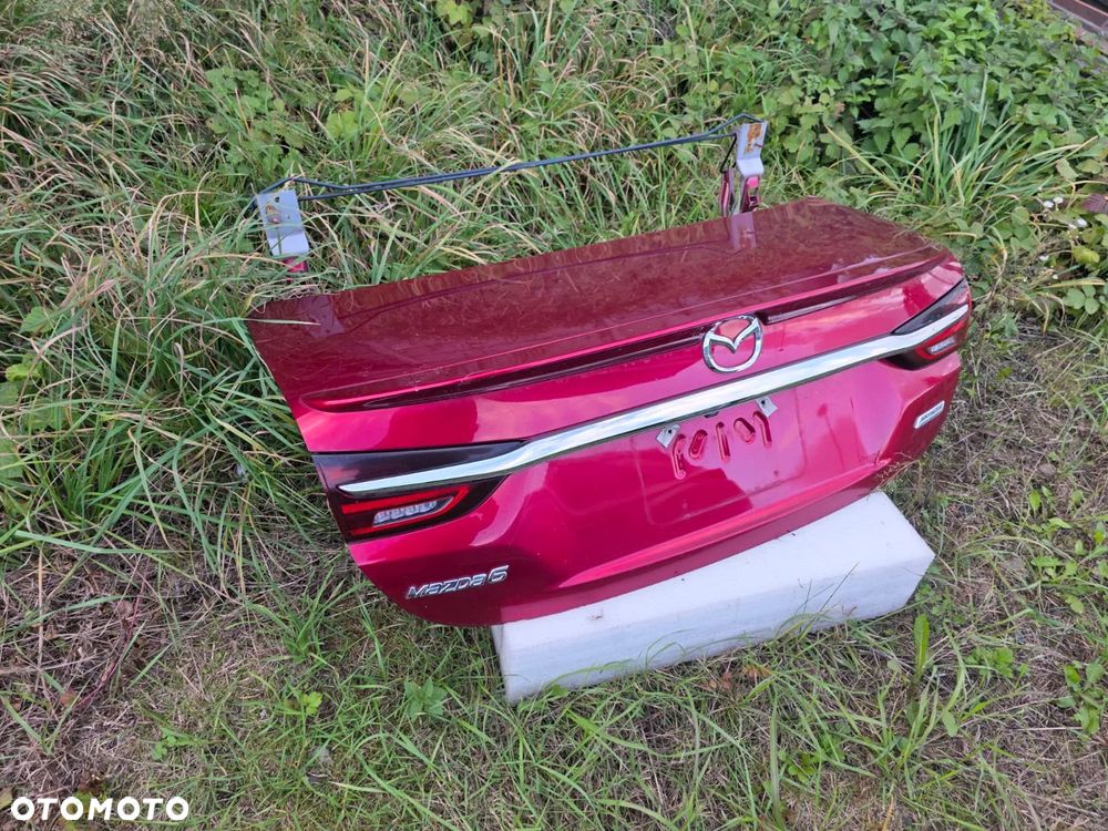Klapa Mazda 6gl stan idealny - 2