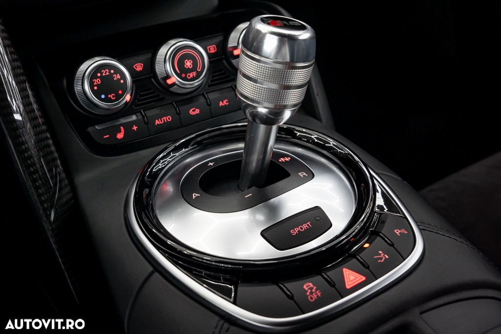 Audi R8 Coupe 4.2 FSI Quattro Stronic - 33