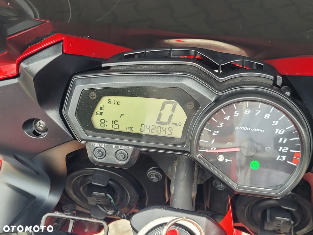 Yamaha FZ - 27