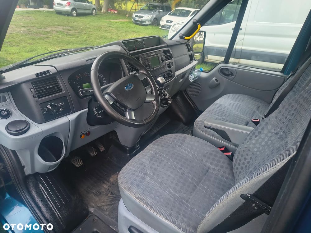 Ford Transit - 17