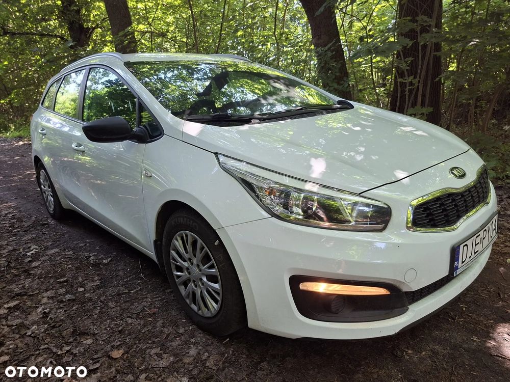 Kia Ceed 1.4 L - 4