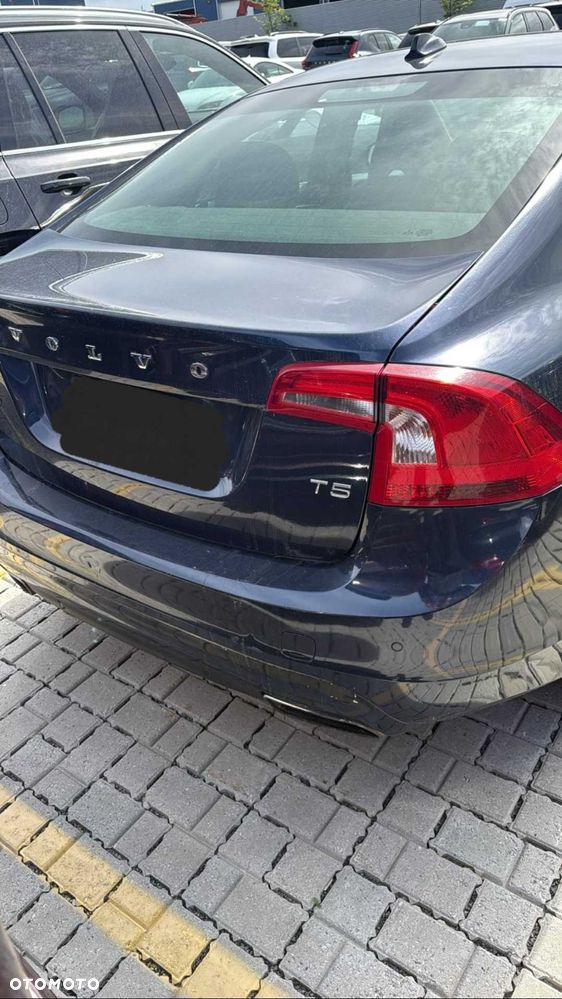 Volvo S60 - 3