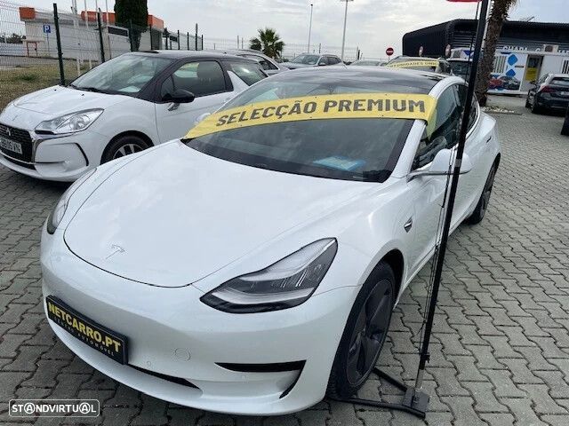 Tesla Model 3 Long-Range RWD - 1