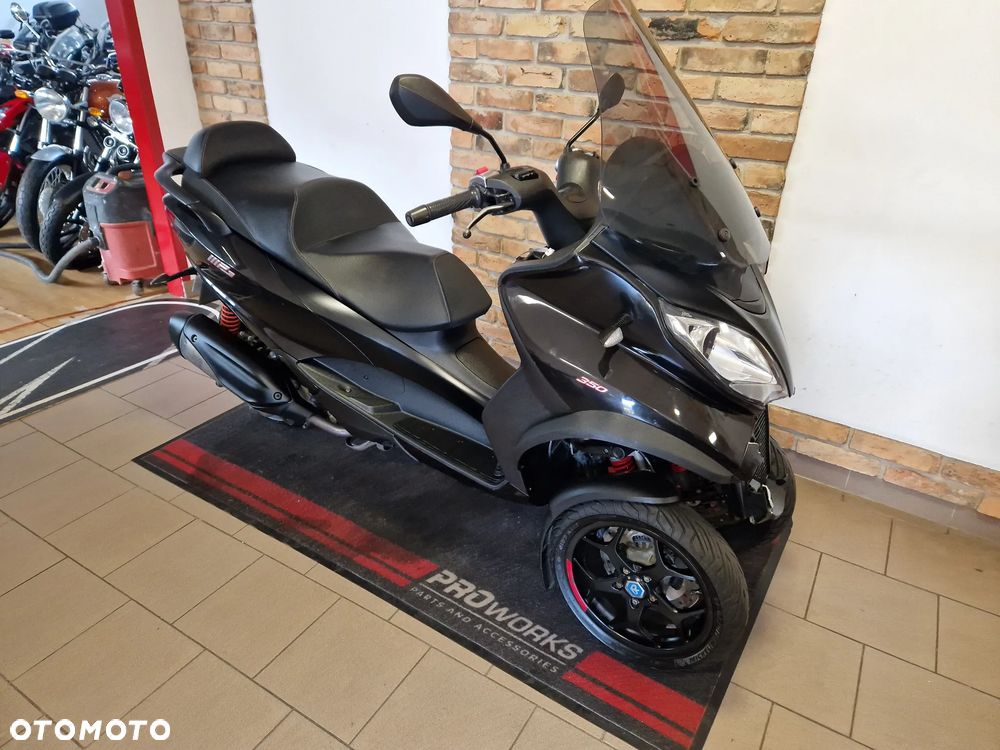 Piaggio MP-3 - 2
