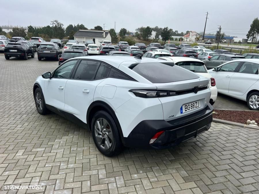 Peugeot 408 1.6 Hybrid Allure e-EAT8 - 2