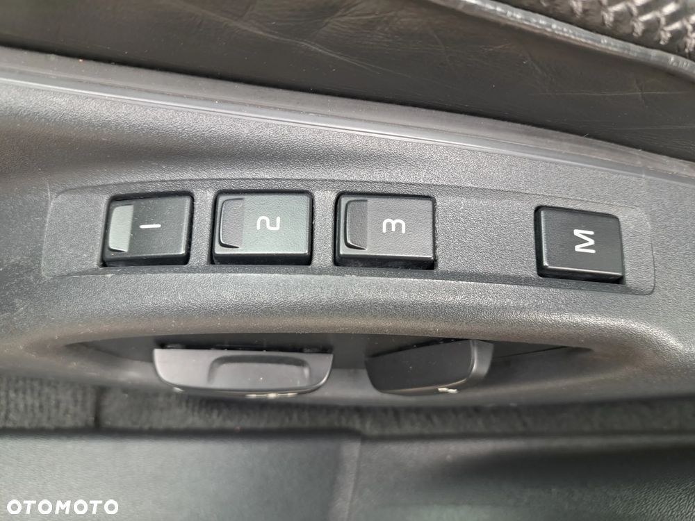 Volvo XC 70 - 17
