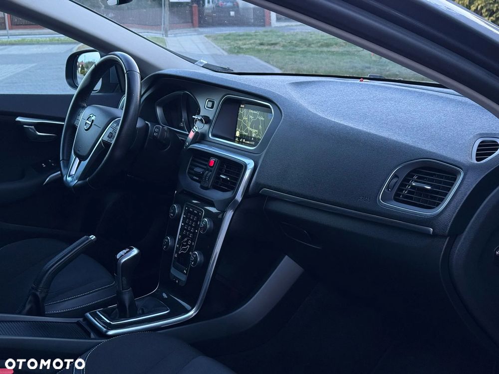 Volvo V40 D2 Drive-E Summum - 33