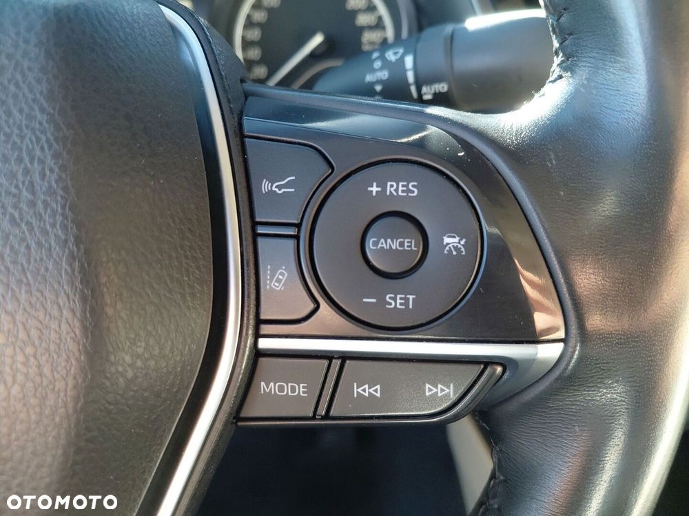 Toyota Camry 2.5 Hybrid Comfort CVT - 23