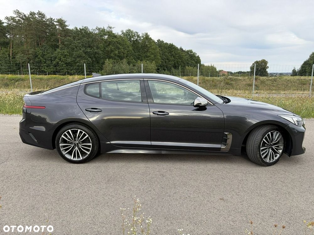 Kia Stinger - 6