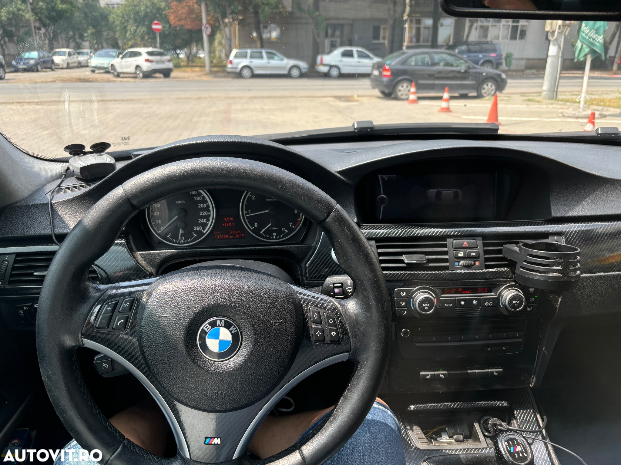 BMW Seria 3 320i - 11