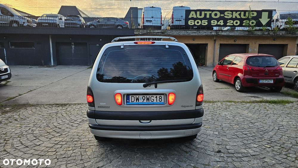 Renault Espace 2.2 TD RT - 6