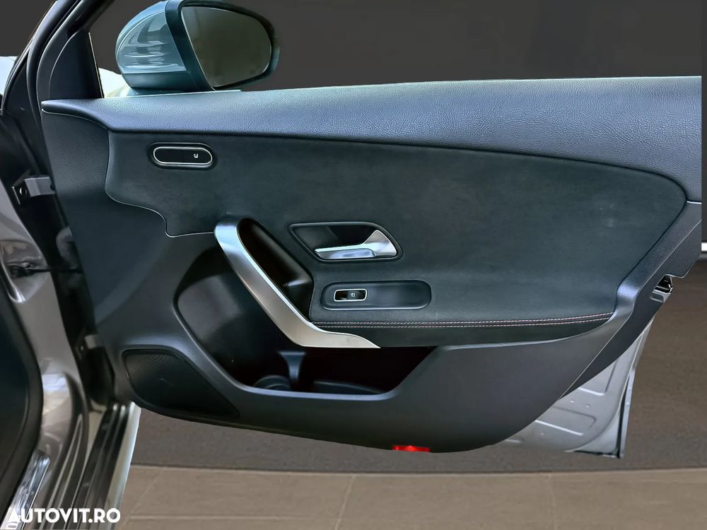 Mercedes-Benz A 200 Sedan 7G-DCT AMG Line - 15